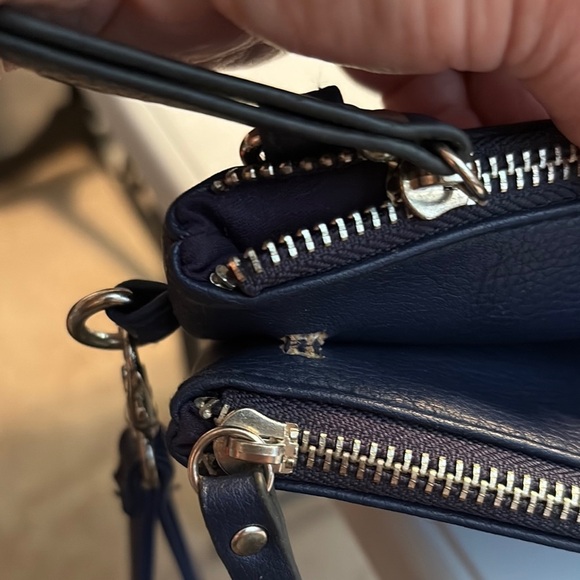 Kenneth Cole Reaction Dark Blue Wristlet - Picture 4 of 6